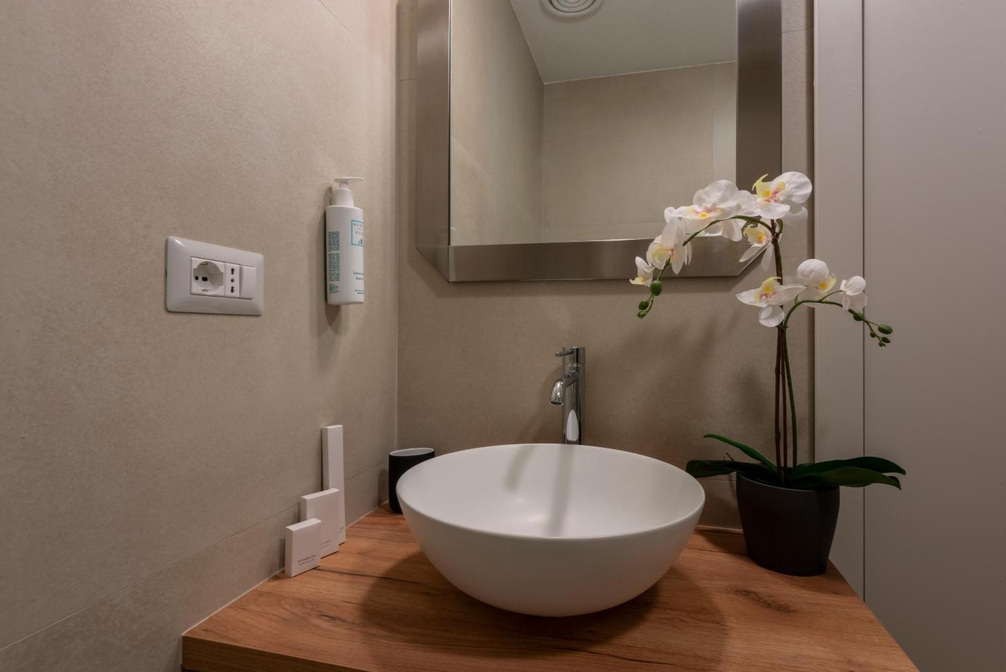 Sweett - Luxury Velasca Milano Oda fotoğraf